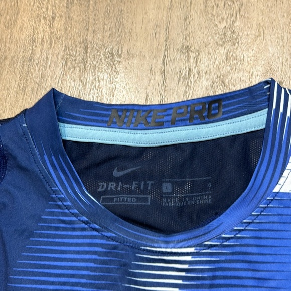 Nike Blue and White Geometric Compression shirt - Picture 4 of 6